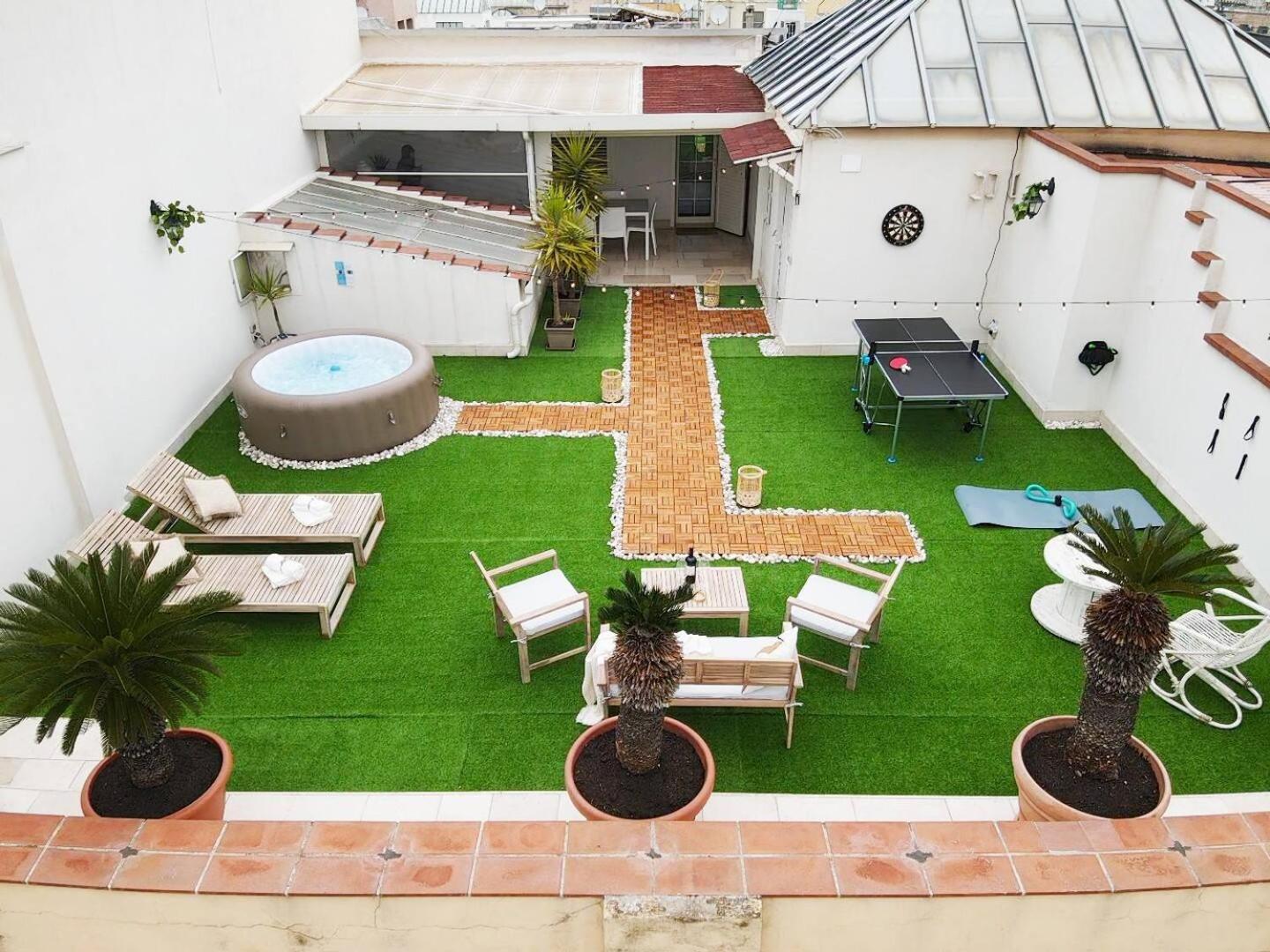 150Mq Rooftop Paradise - Spacious Private Terrace Bari Esterno foto