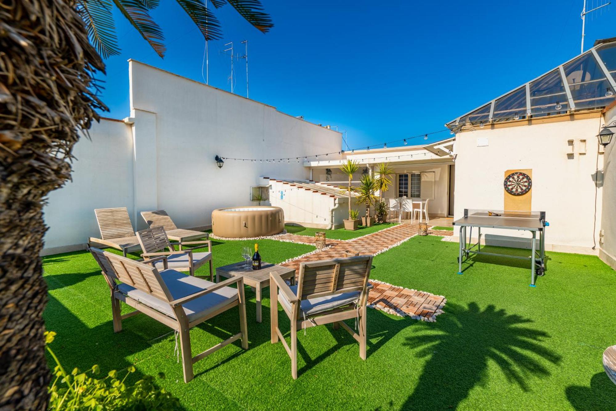 150Mq Rooftop Paradise - Spacious Private Terrace Bari Esterno foto