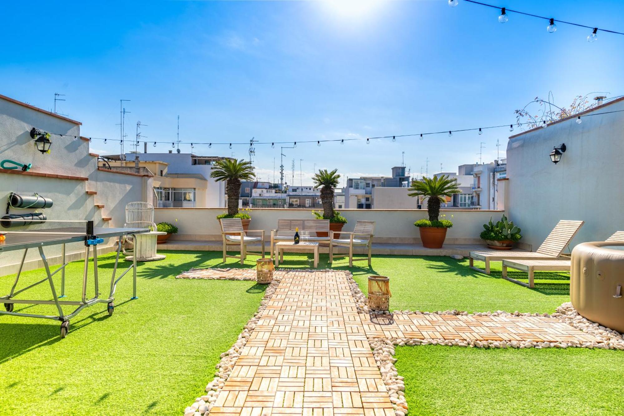150Mq Rooftop Paradise - Spacious Private Terrace Bari Esterno foto
