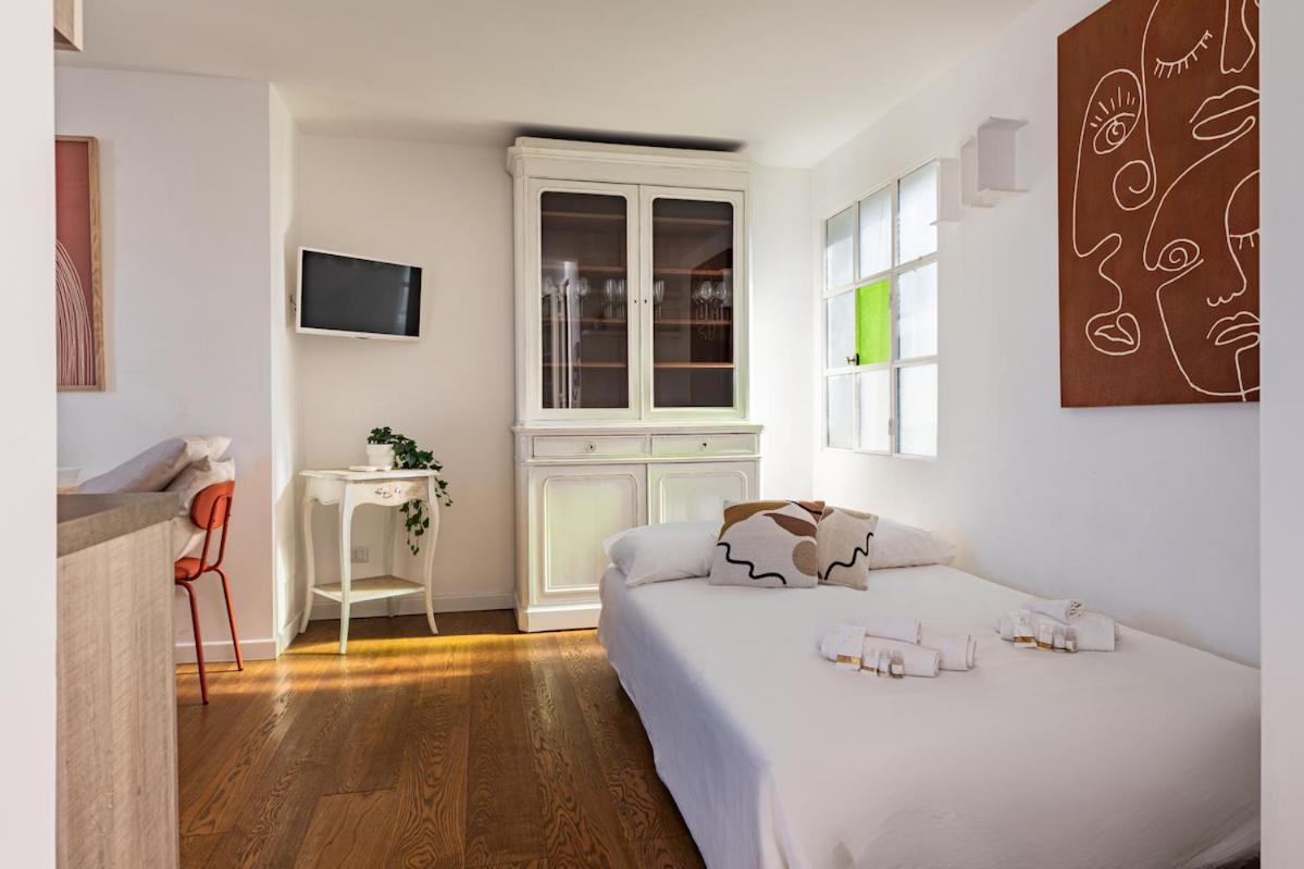 150Mq Rooftop Paradise - Spacious Private Terrace Bari Esterno foto